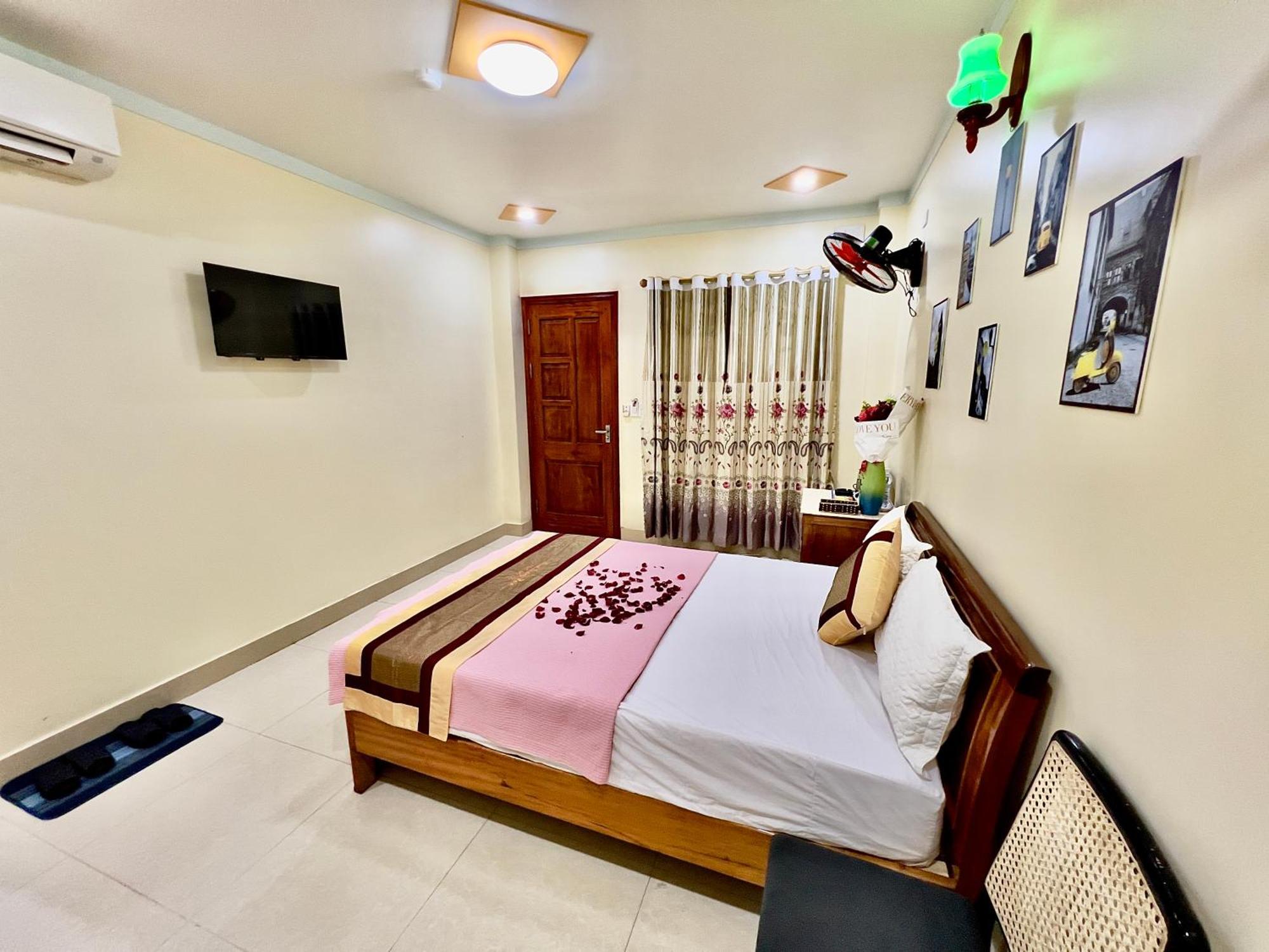 Manh Vuong Hotel Catba Dong Khe Sau Zewnętrze zdjęcie