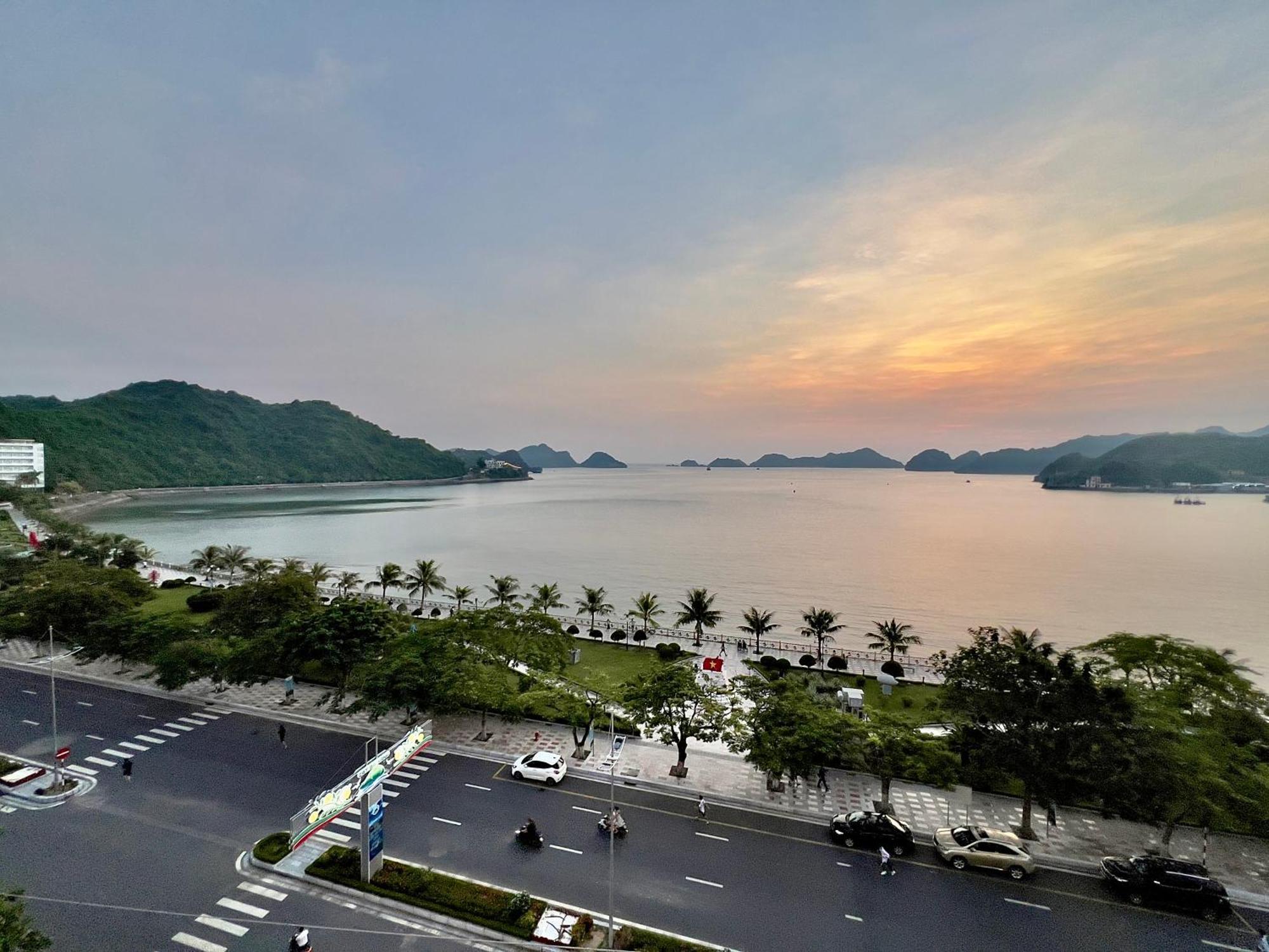 Manh Vuong Hotel Catba Dong Khe Sau Zewnętrze zdjęcie